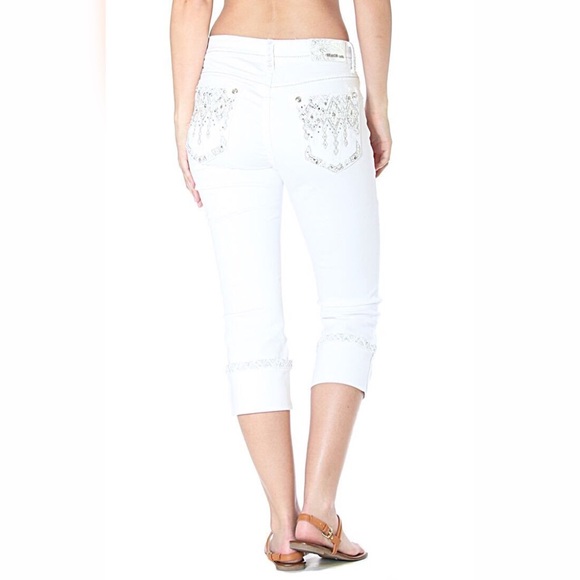 white jean capris plus size